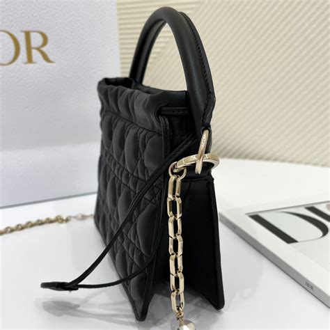 lady dior top handle